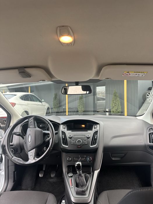 Ford Focus 2017 3(FL) 1.6 бензин 105 к.с. MT