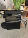 Ekspres DELONGHI Nespresso Inissia EN80.B Czarny