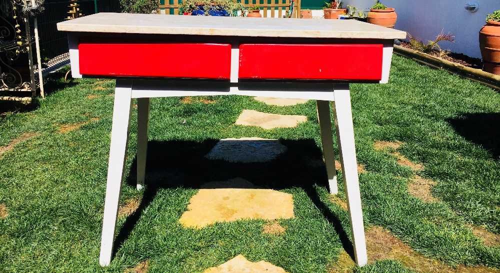 Mesa bancada em mármore vintage