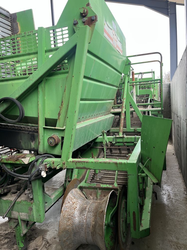 Kombajn ziemniaczany Avr 120 MC