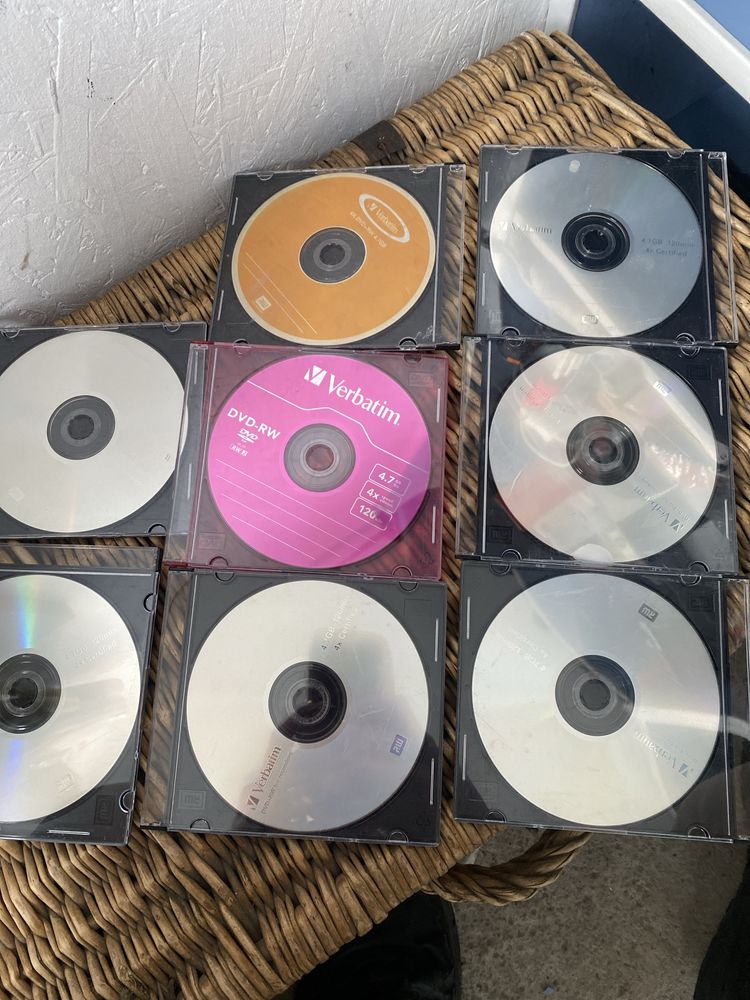 диски cd r , dvd r, dvd rw ,cd rw новые