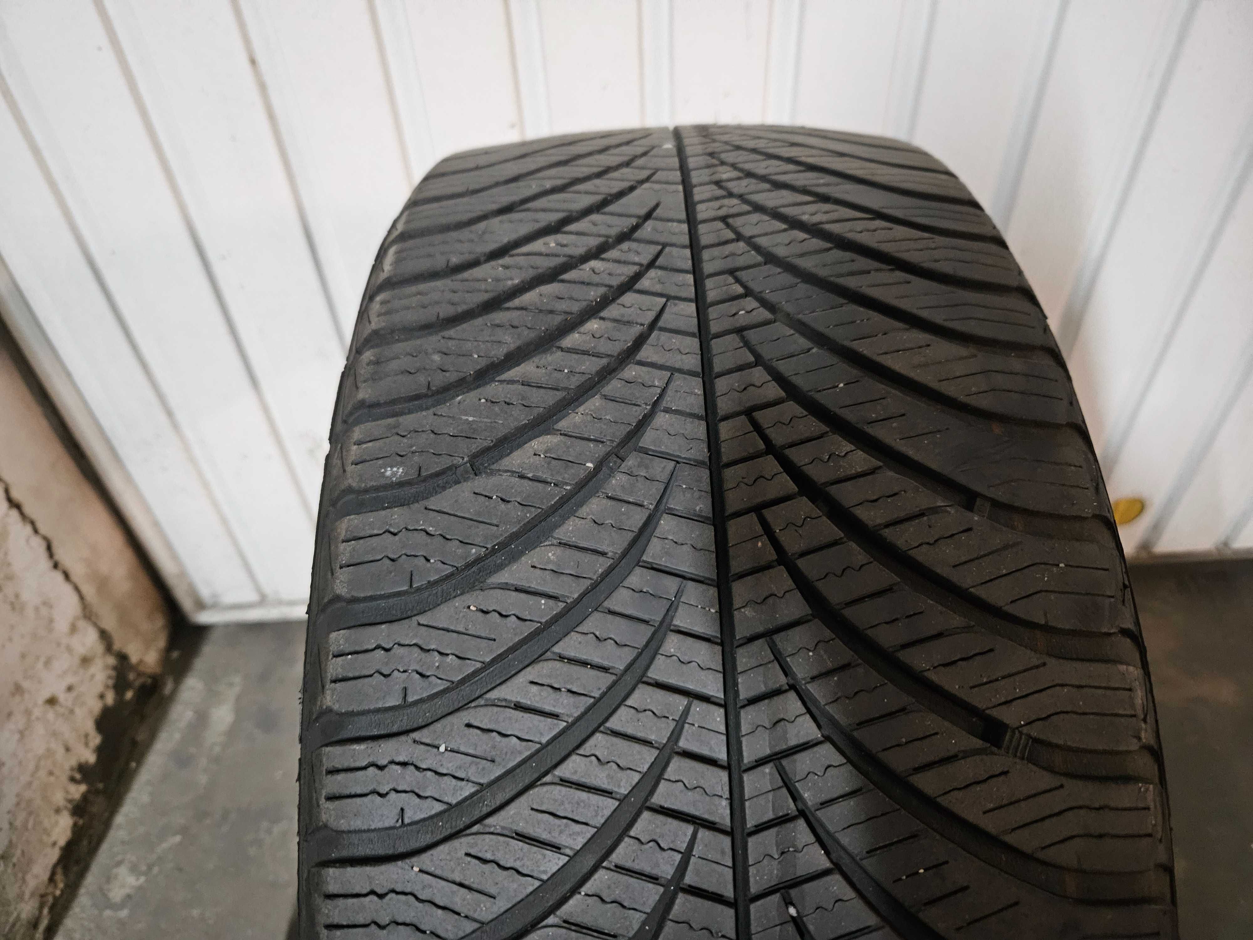 Opony Goodyear Vector 4 Seasons