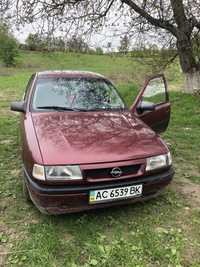 Opel VECTRA хечбек-B 1993