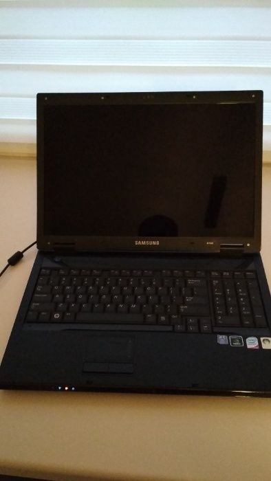 Samsung Laptop R700