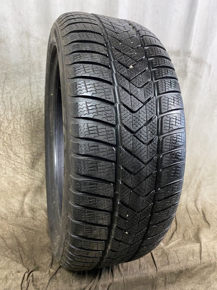 245/45R18 100V Pirelli Sottozero 3 * MO 19rok