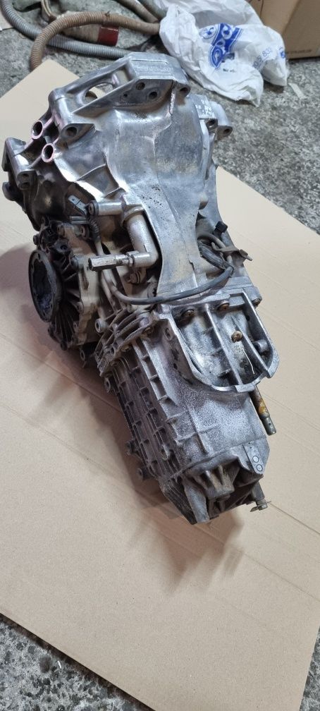 КПП 5 ступ 1.6, 1.8 012301103L VW Passat B5 Audi a4 b5 коробка передач