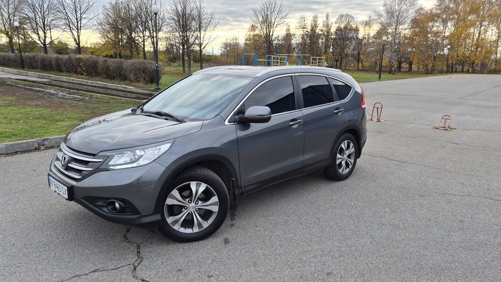 Продам офійійну HONDA CR-V