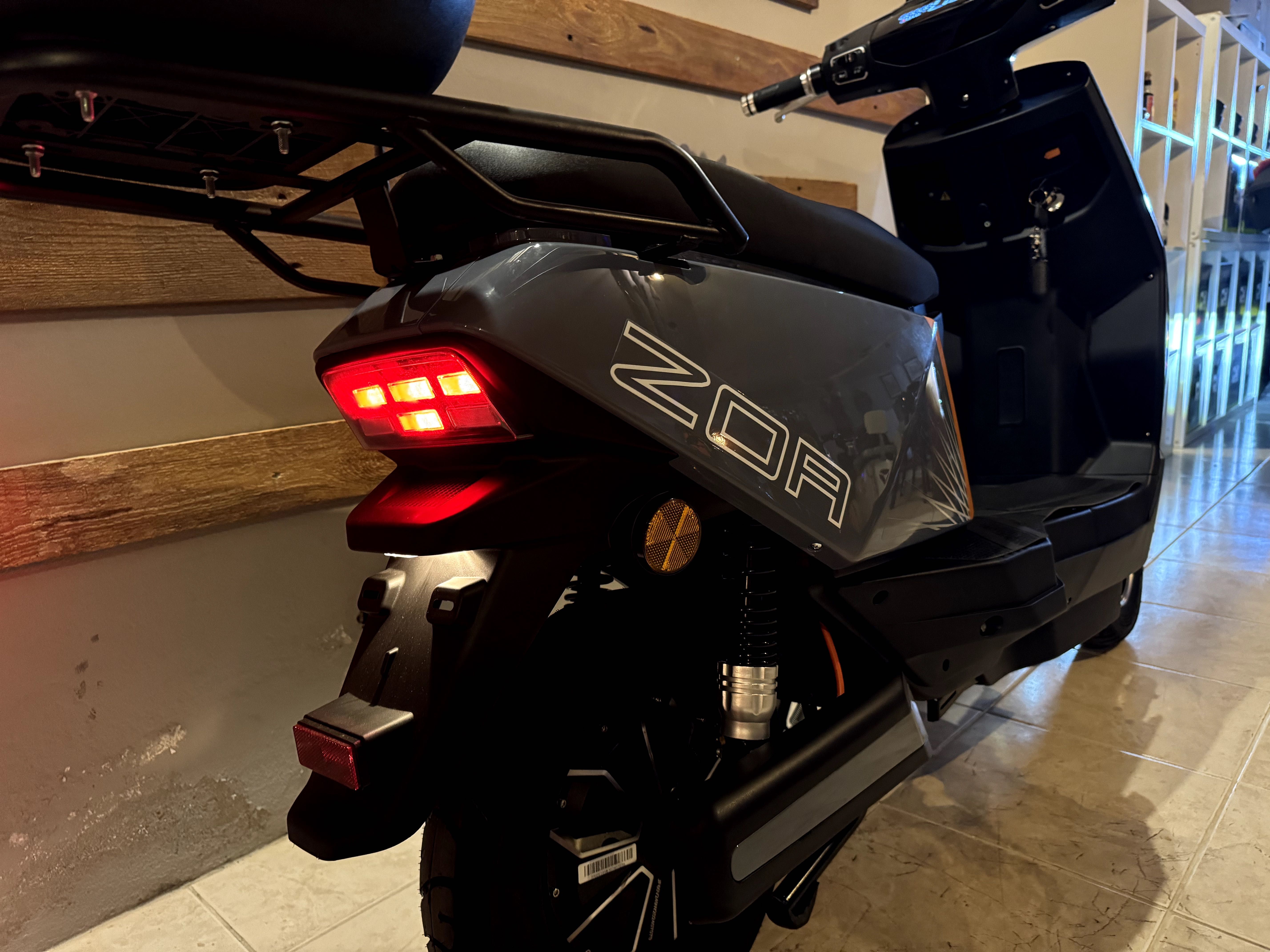 Scooter elétrica sem carta Seventeen Zoa financiamento
