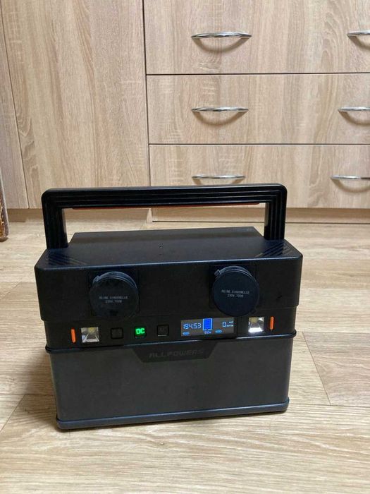 Зарядна станція Allpowers S700