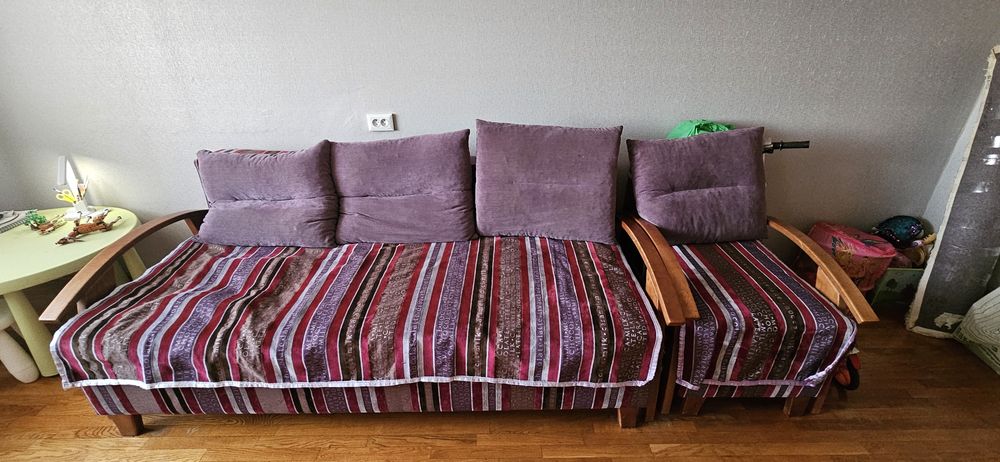 Диван і крісло (софа)