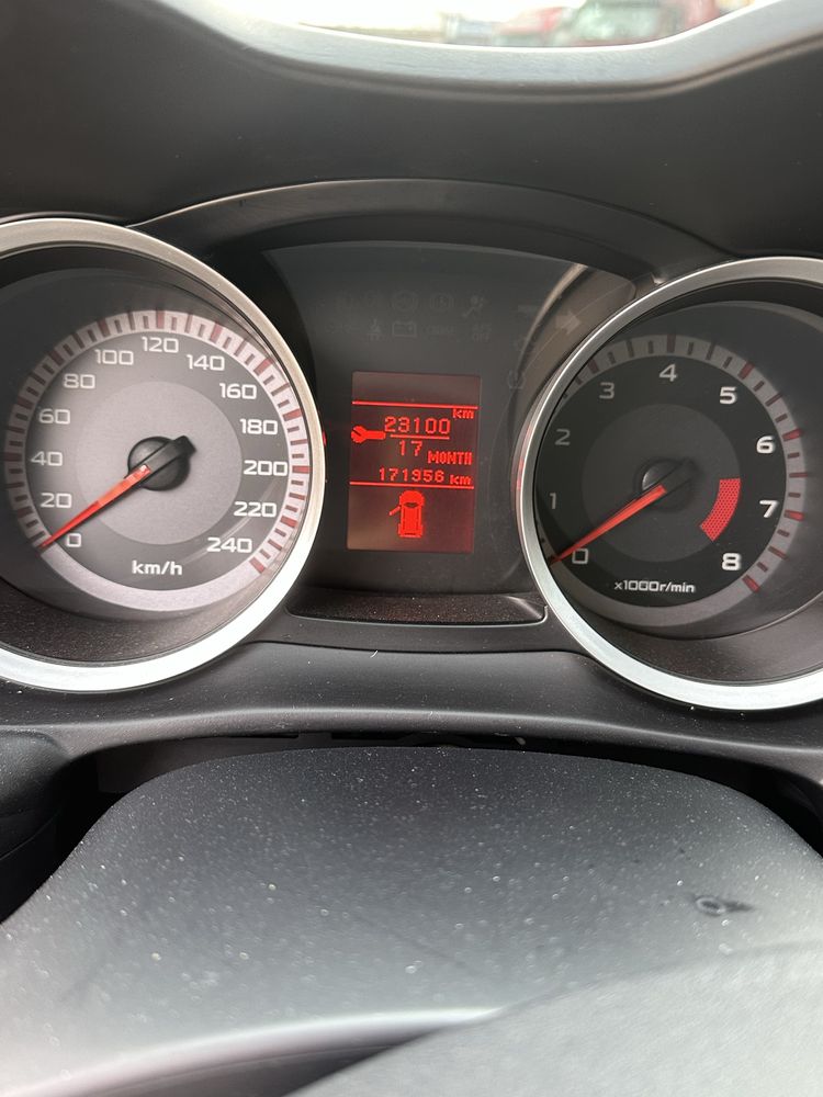 Mitsubishi lancer10