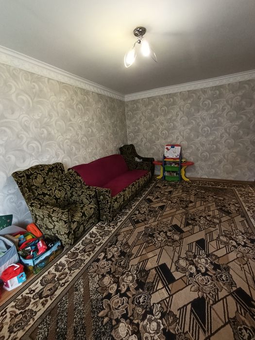 Продається трикімнатна квартира з а/о на м'ясокомбінаті