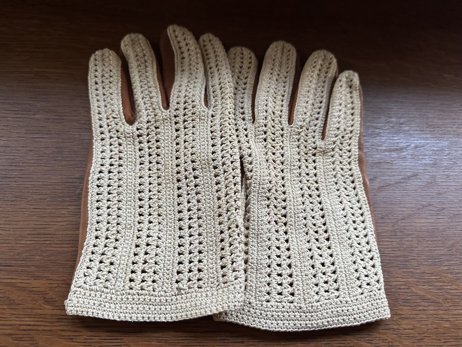 Перчатки с перфорированной кожей