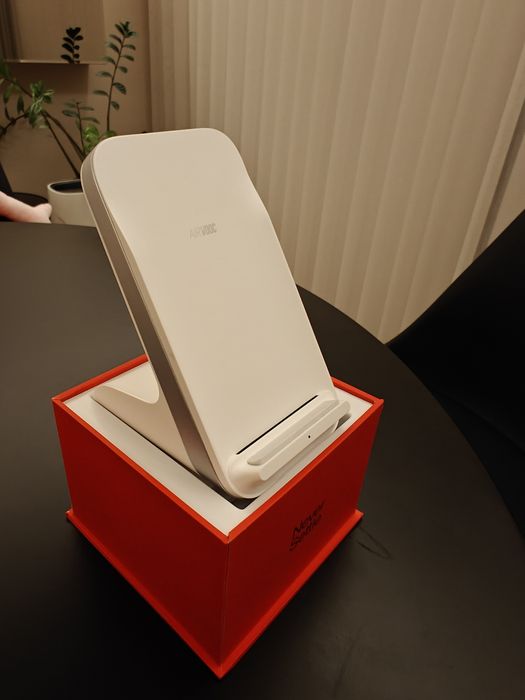 Ładowarka indukcyjna Airvooc 50W OnePlus