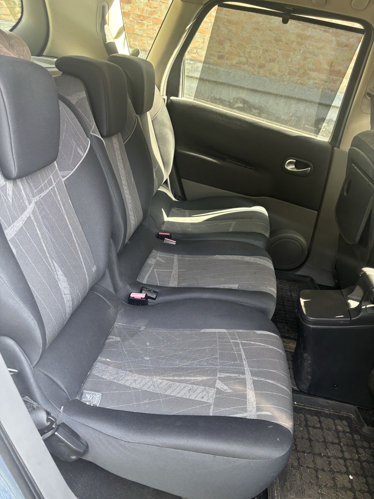 Renault Scenic 2005 року