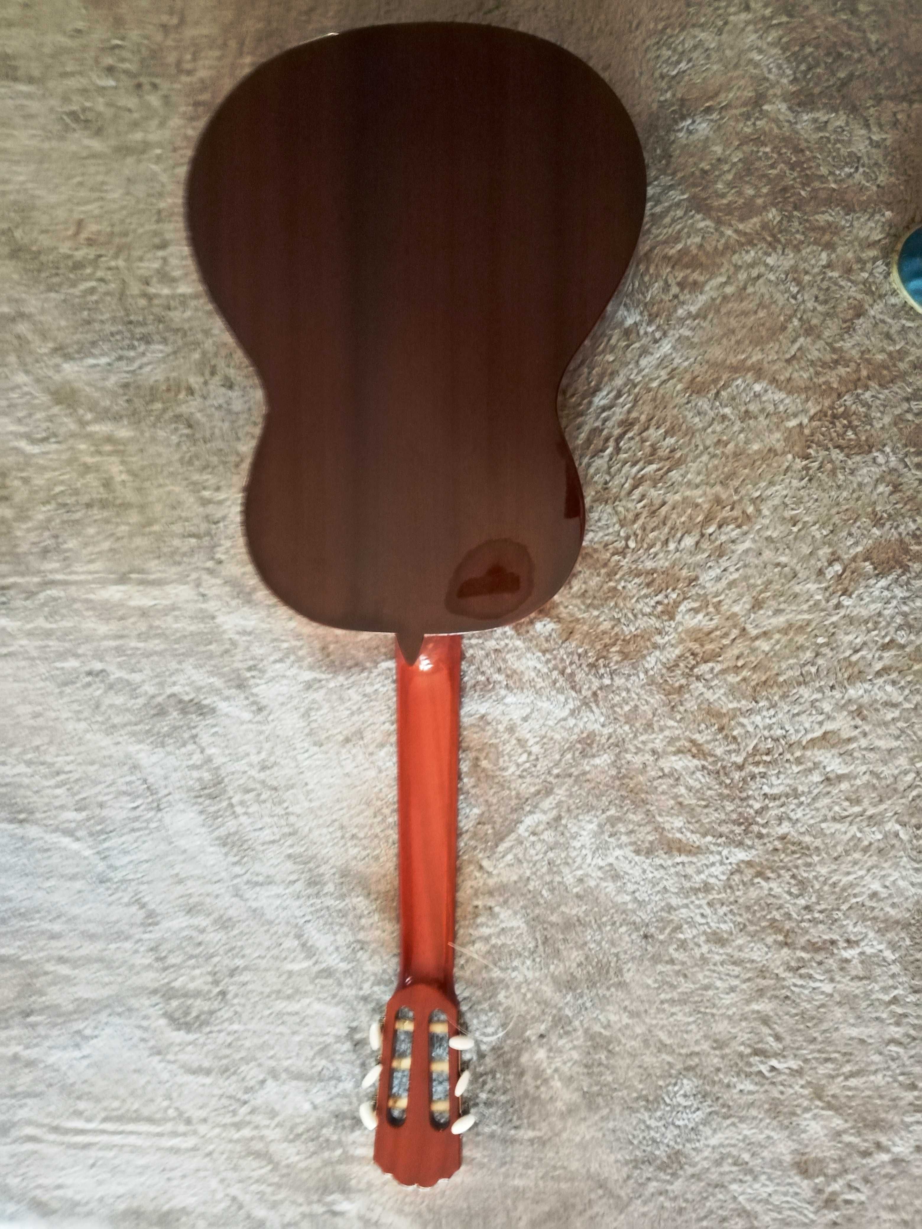 Guitarra Alhambra Modelo 1C