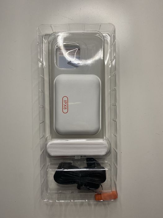 Etui ESR waterproof Pouch Pro przeznaczone dla iphon 15/14/13