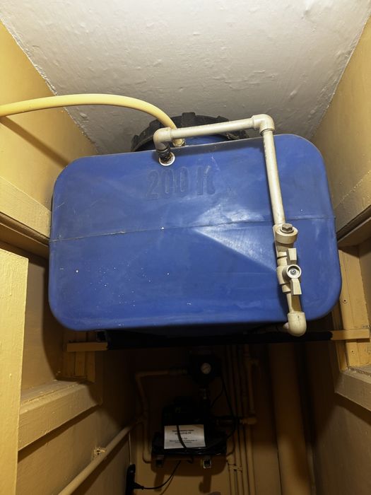 Бочка пластикова для води 200 літрів