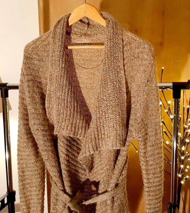 Ciepły, długi kardigan, z obszernym kołnierzem Bershka, rozm. L