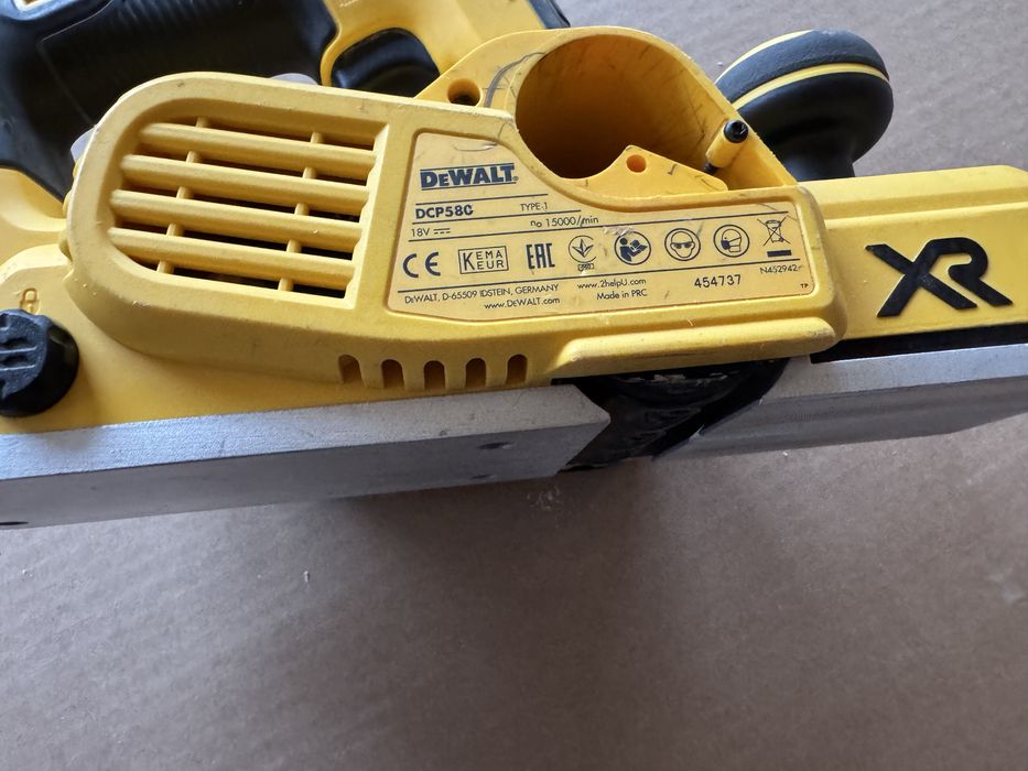 Strug Dewalt dcp58c