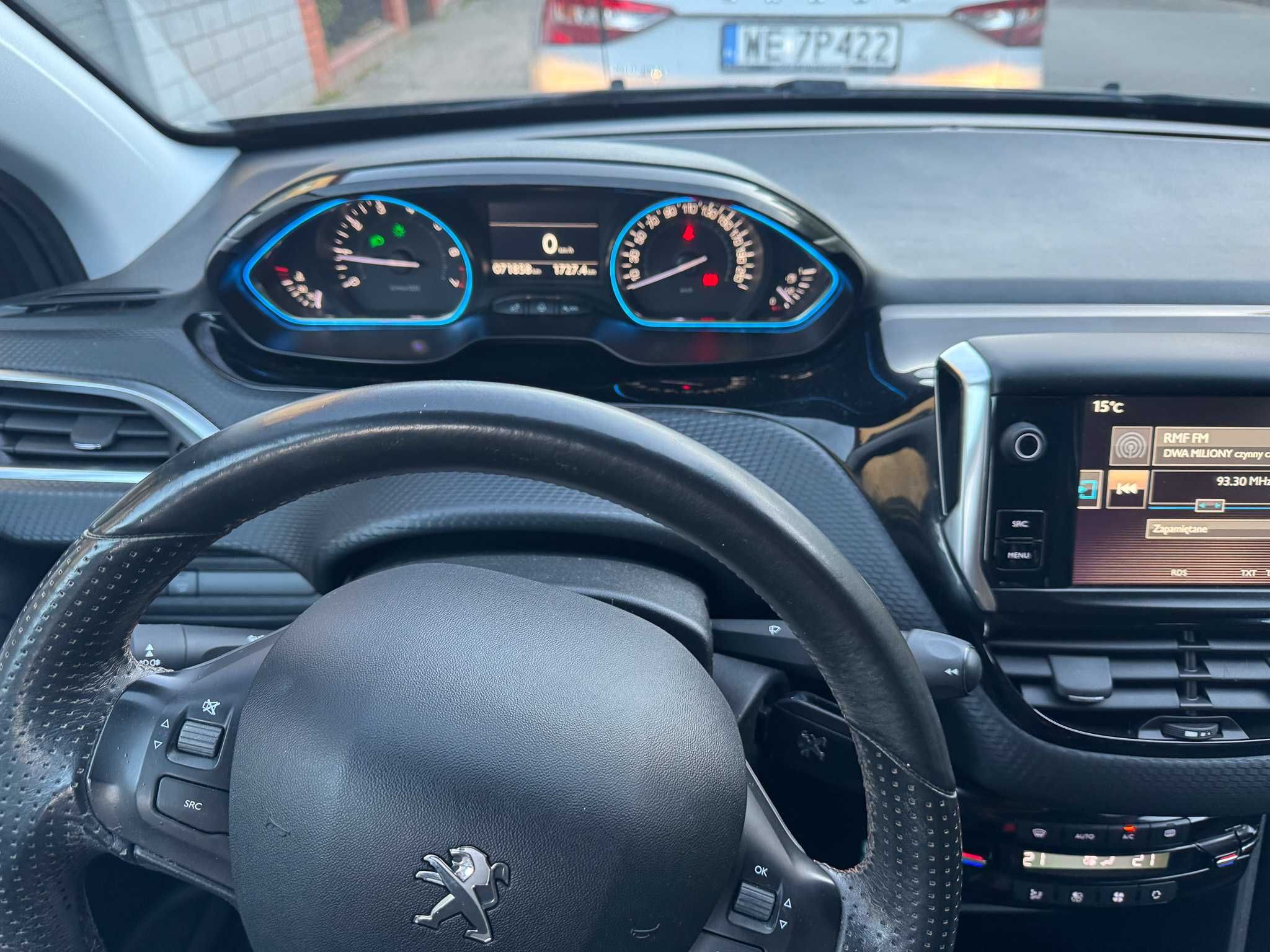 Peugeot 2008 Crossover 2016 1,2 benzyna