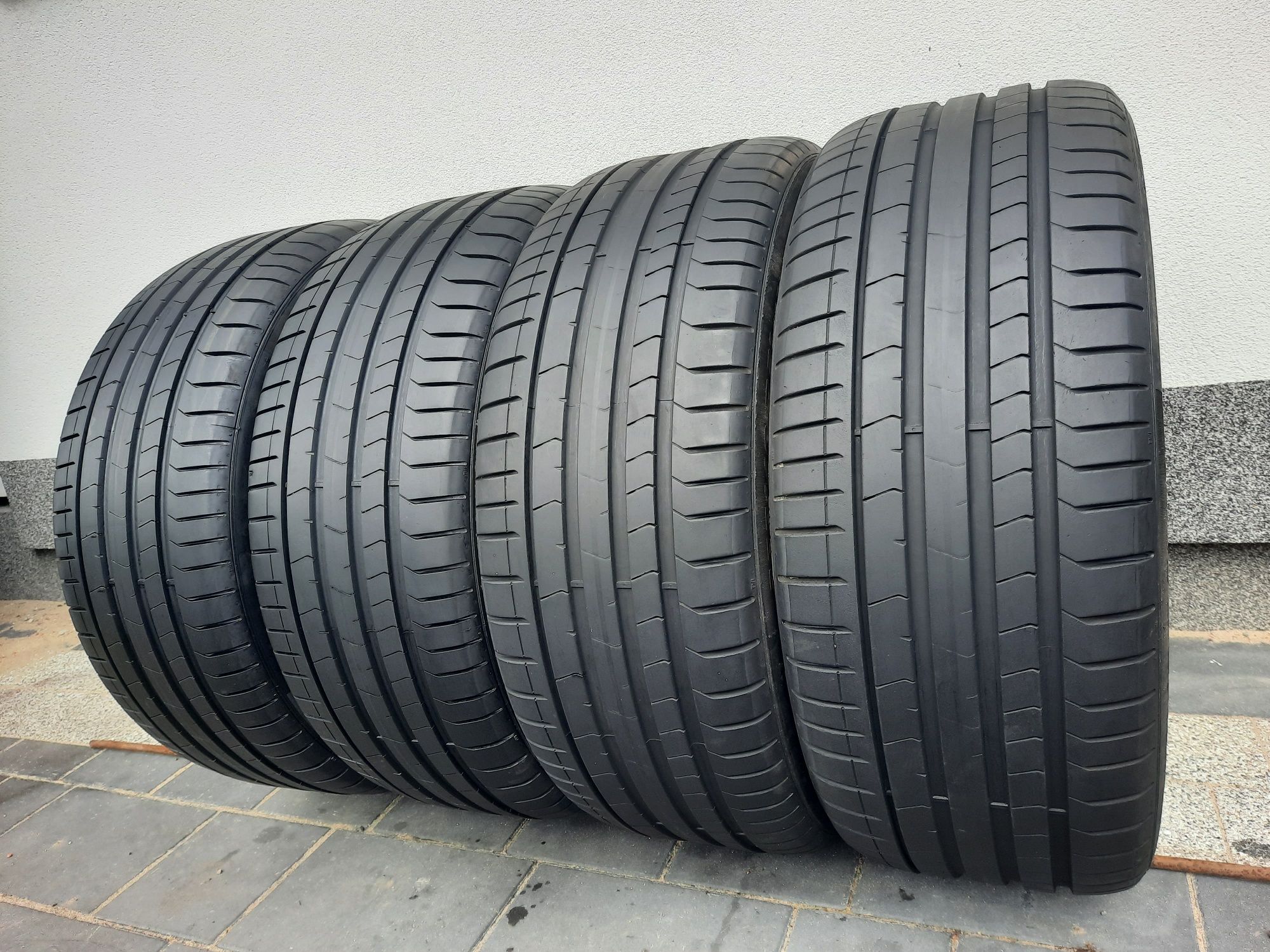 4 opony 235/35 R19 Pirelli PZero 2020r 7mm