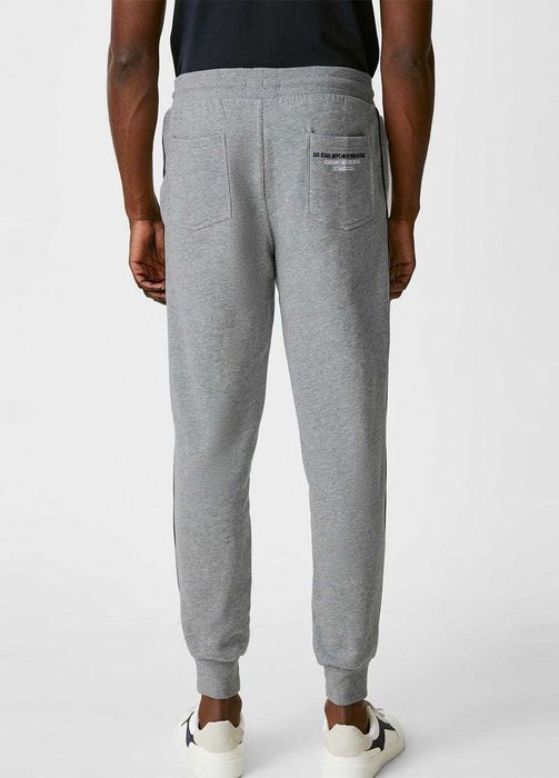 Брюки/штаны спортивные серые C&A внутри флисовый начес - размер 54-56