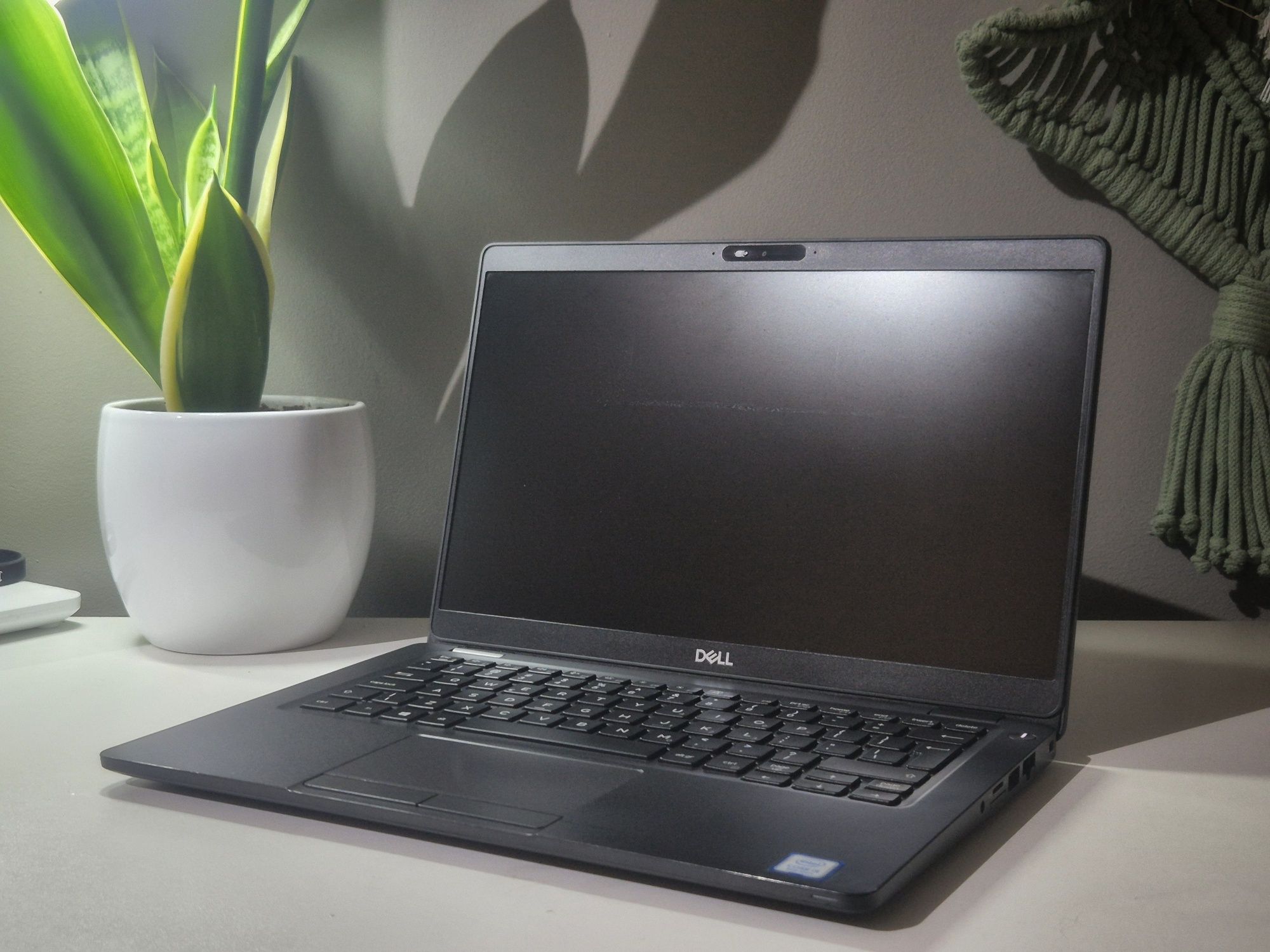 DELL Latitude 5300 i5-8265u SSD256GB