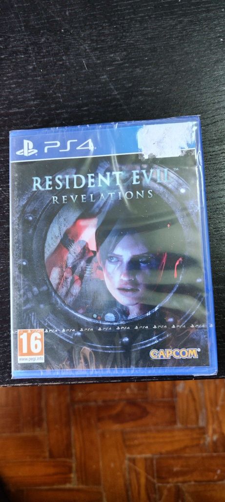 Resident evil revelations (PlayStation 4 selado)