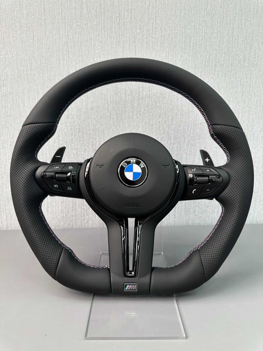 Volante BMW M Performance Cinza ou Preto ( Geração E/F )