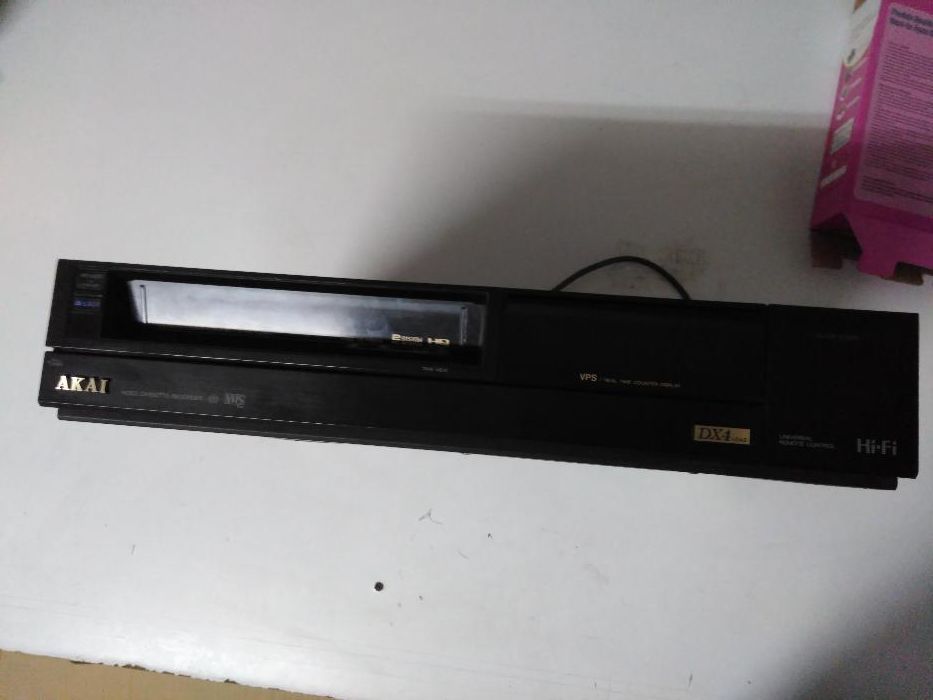 Video vhs AKAI dx4 HI-FI- com problema.