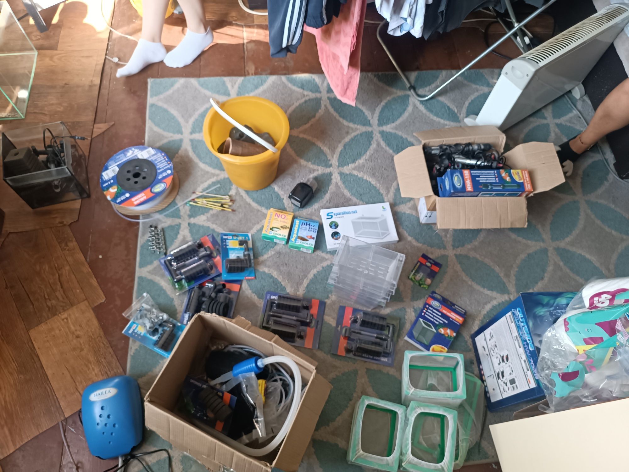 Regał akwarystyczny regał z akwariami dużo dodatków zestaw hodowlany