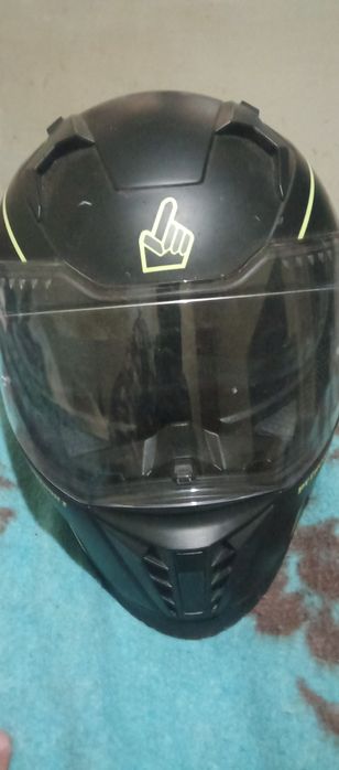 Capacete tamanho L Python como novo só alguns riscos