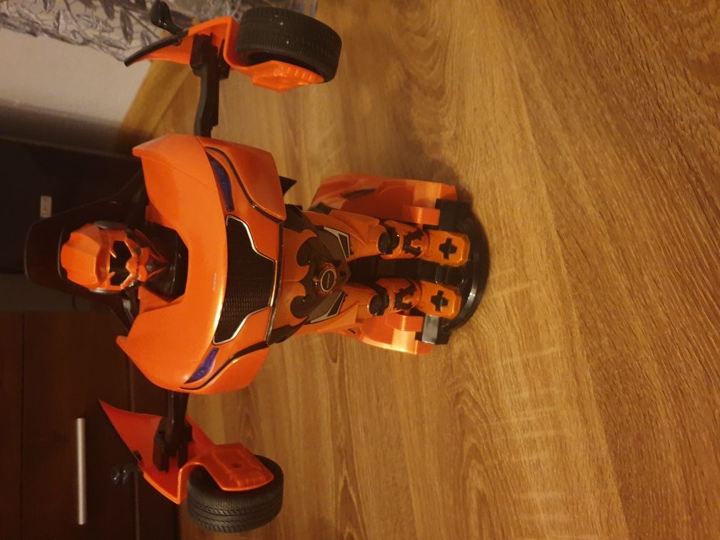 Gigant Rastar, RS Transformable car 2.4G transformers robot auto