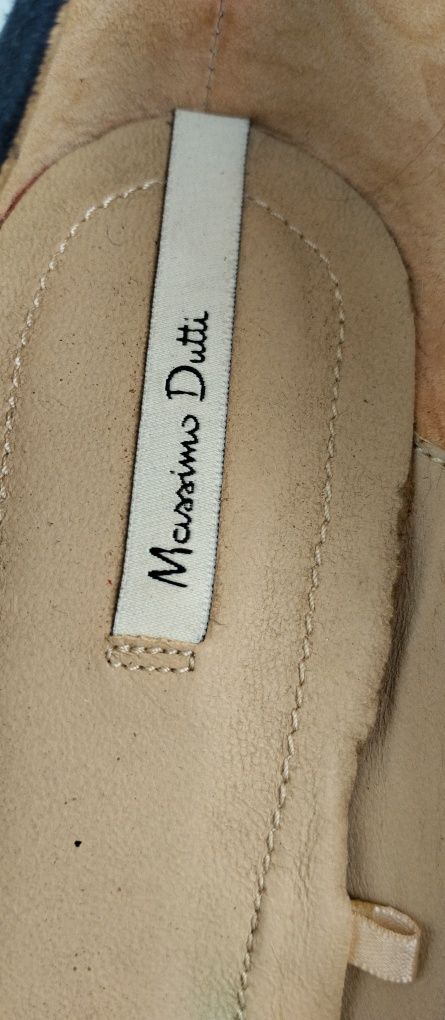 Sapatos de salto alto, azuis.Massimo Dutti