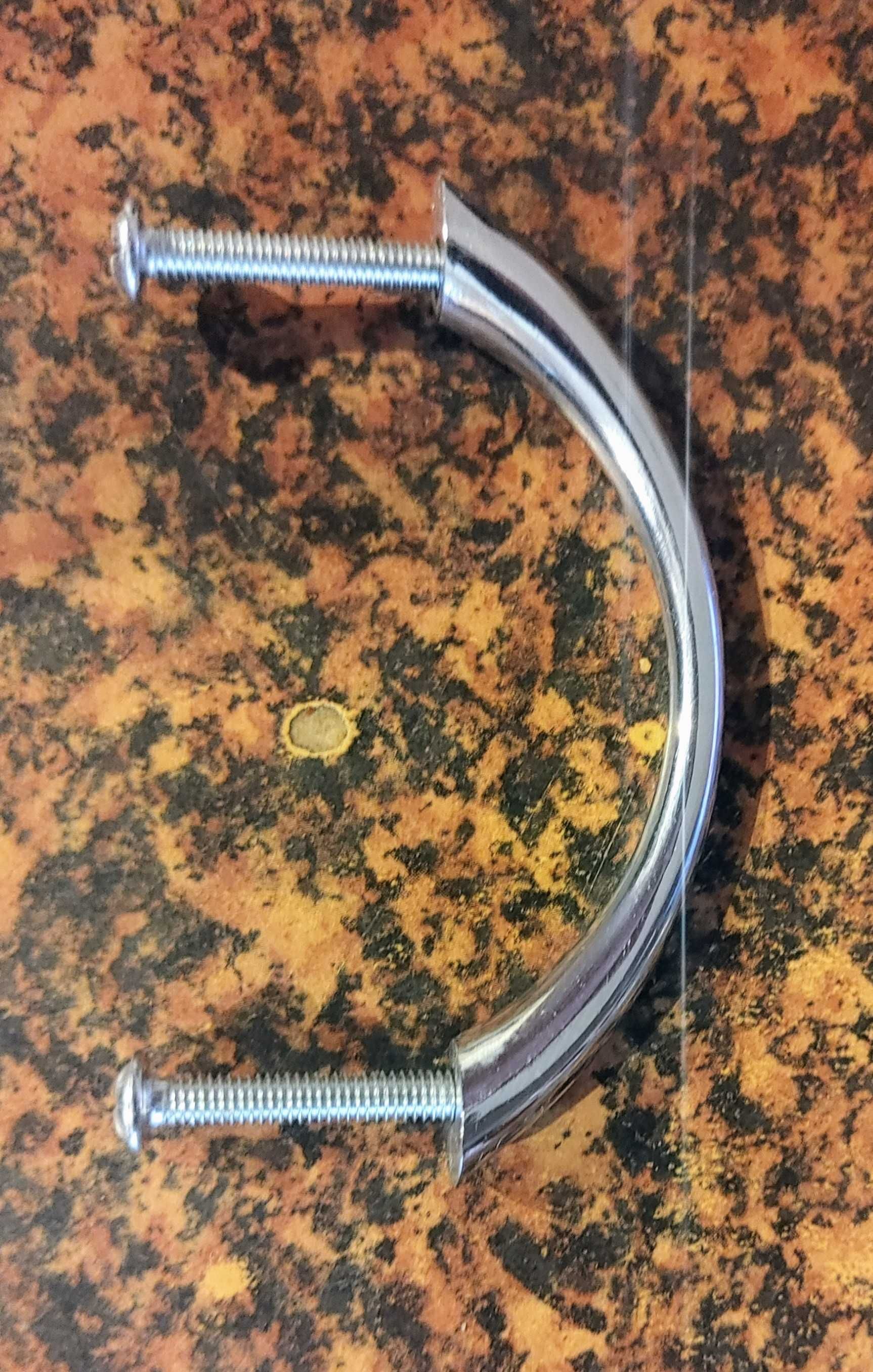 Uchwyty meblowe-Metal,Chrom 6szt.+ 4szt. nóżki meblowe (plastikowe)