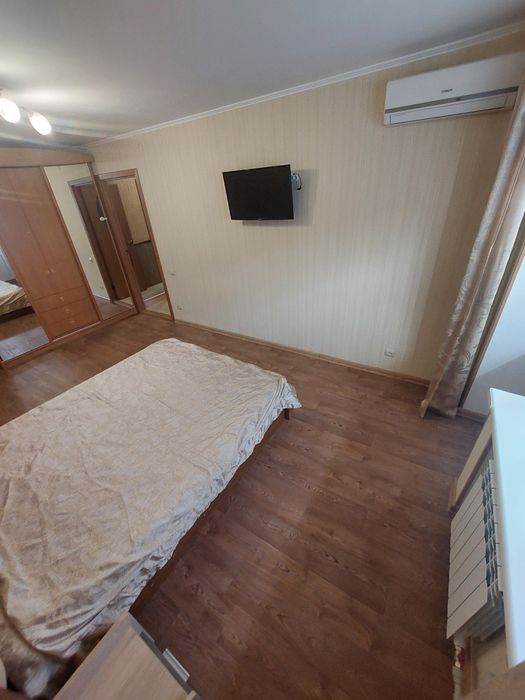 Продаж 2 кімнатна  квартира  Центр