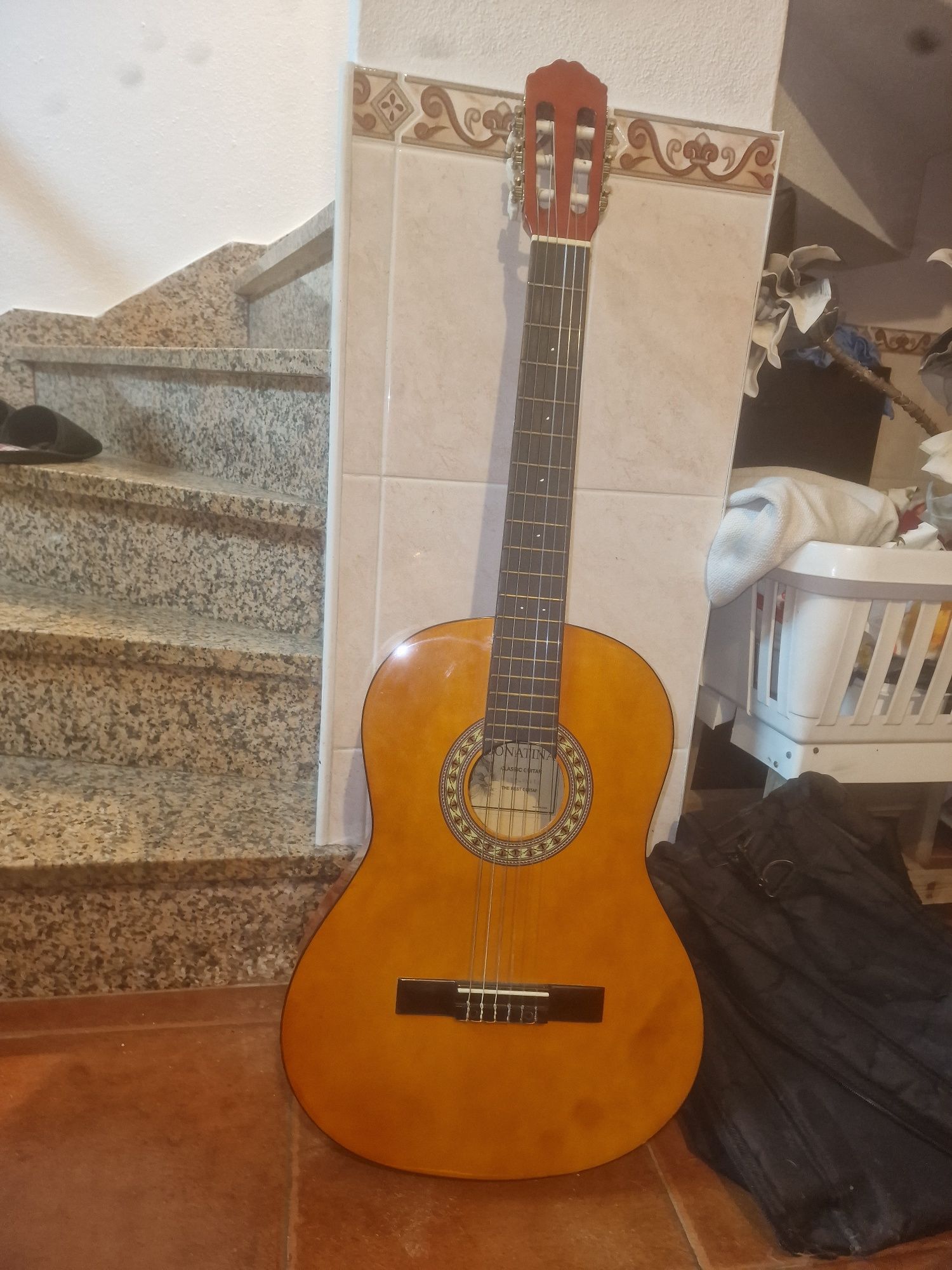 Guitarra clássica da marca Sonatina