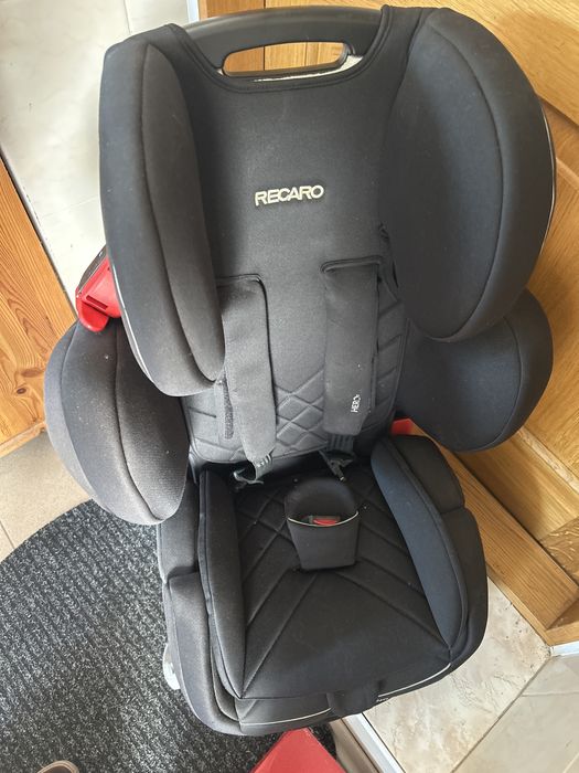 Автокрісло 9-36 кг recaro