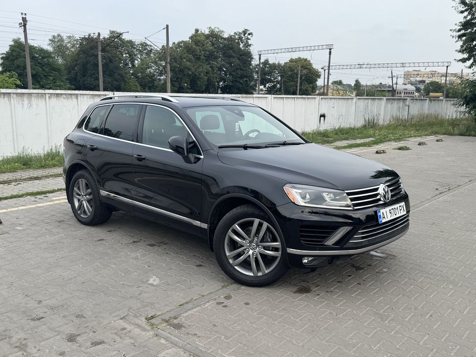 Свіжопригнаний Volkswagen touareg Fl з  історією обсл на оф сервісі.
