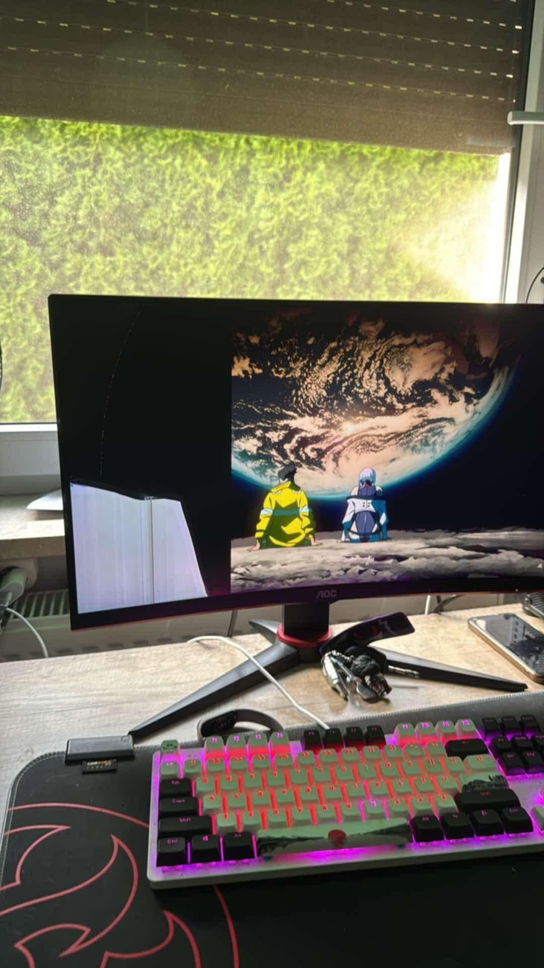 Monitor 24" dla graczy AOC C24G2AE/BK uszkodzony