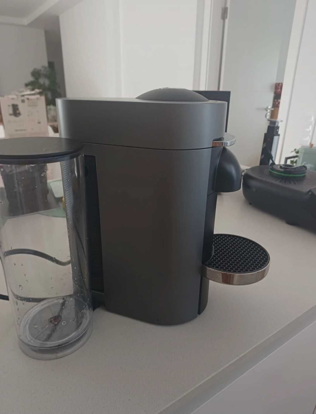 Nespresso Vertuo plus Titan duo