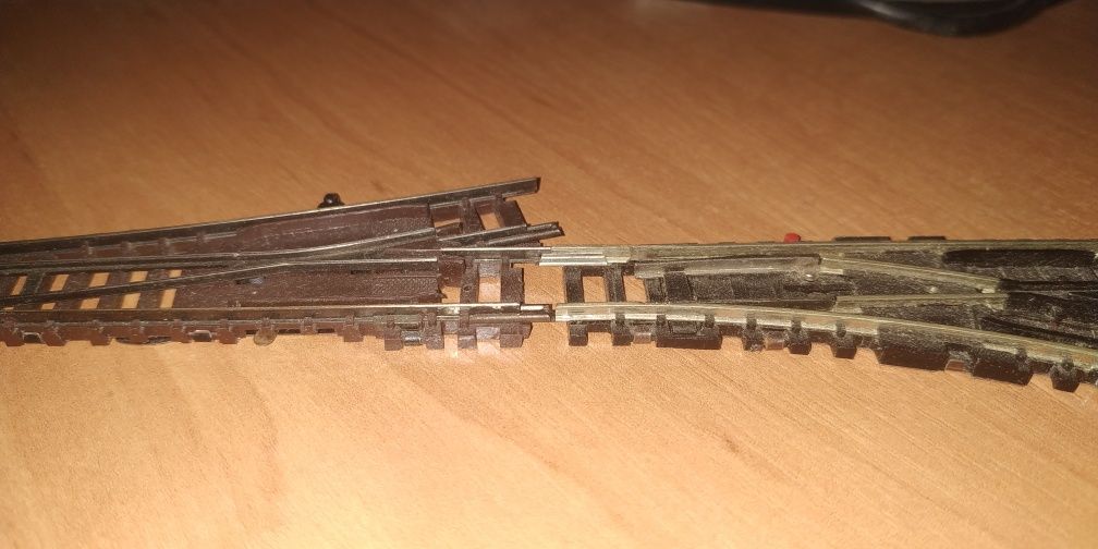 Продам рельсовый материал (Стрелки) Arnold N (1:160) 9mm