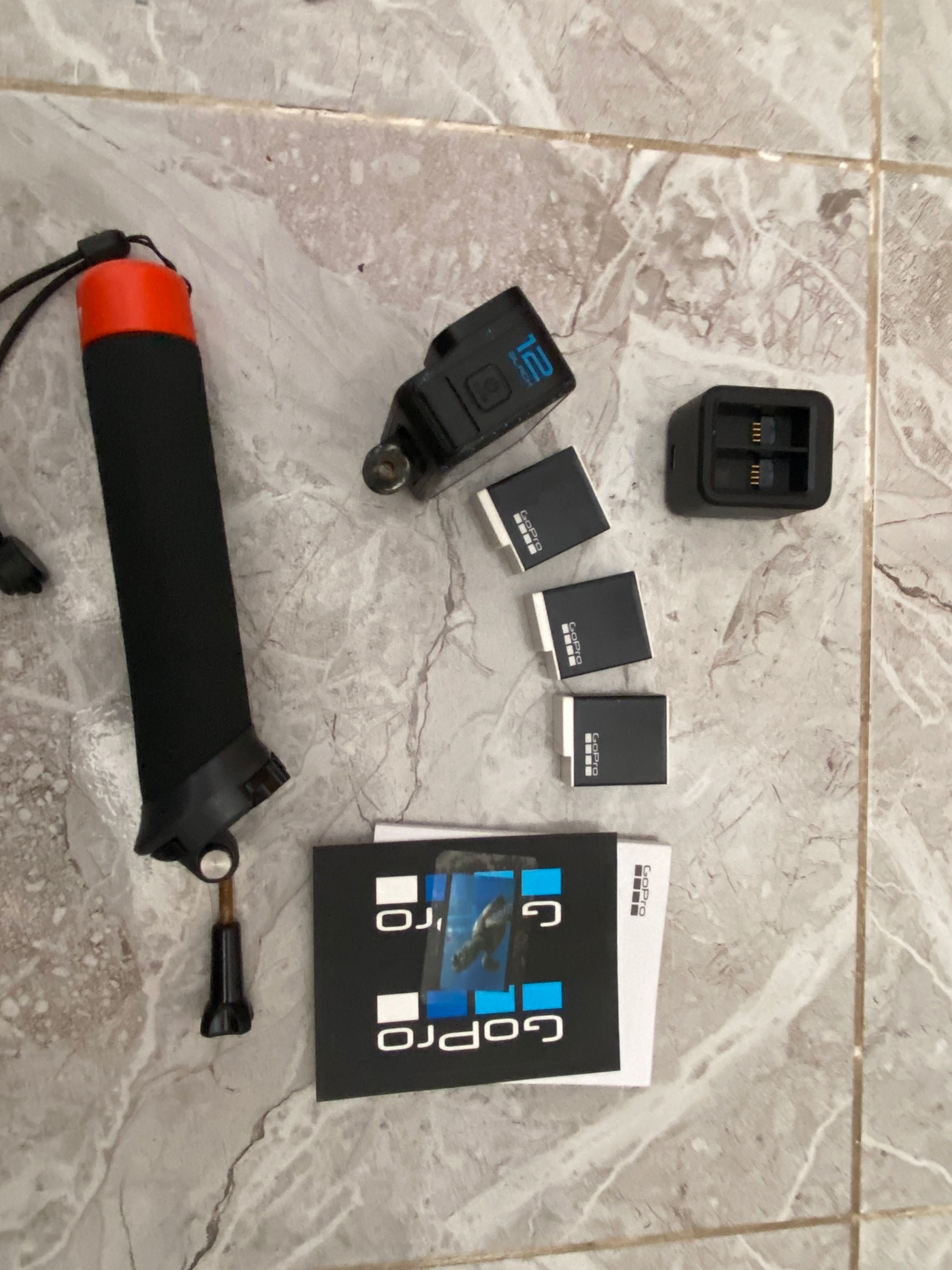 GoPro 12 quase nova