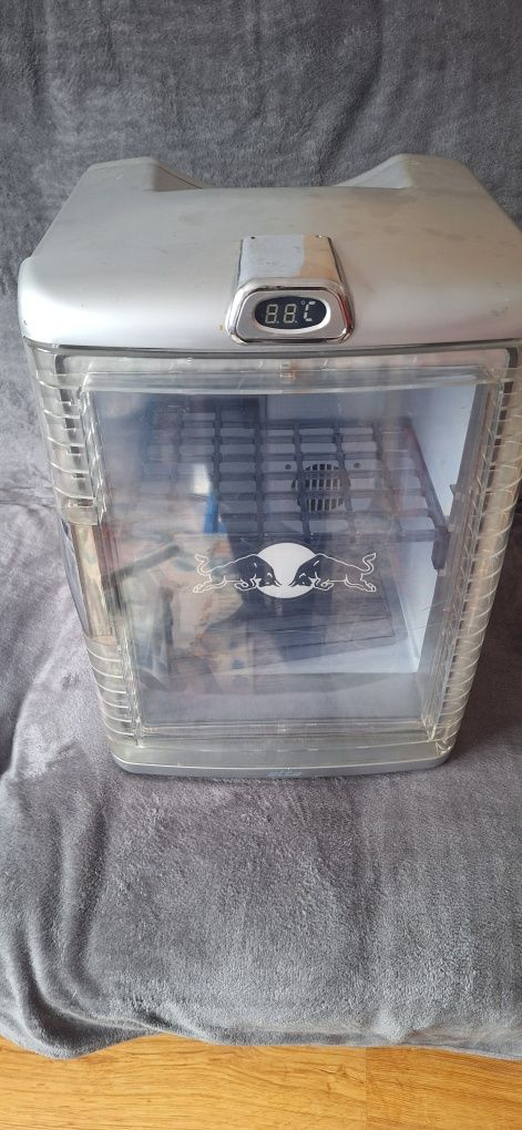 Lodówka red bull 12v.220v