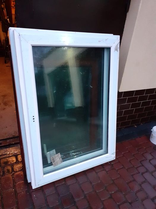 Okno plastikowe 100x140