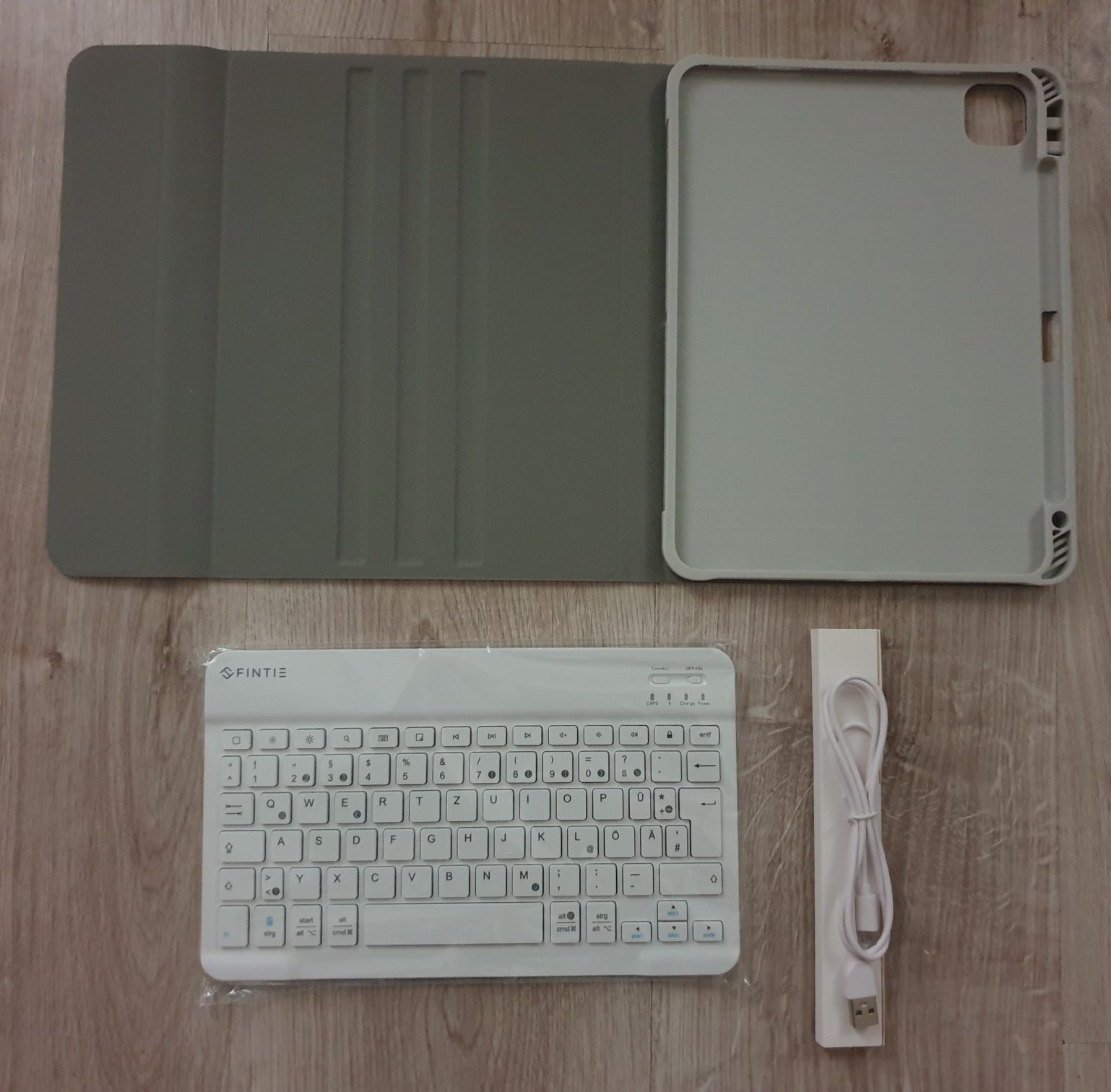 Etui z klawiaturą Fintie do iPad Pro 11"(2018) lub iPad Pro 11"(2020)