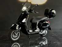 Vespa @125 GTS