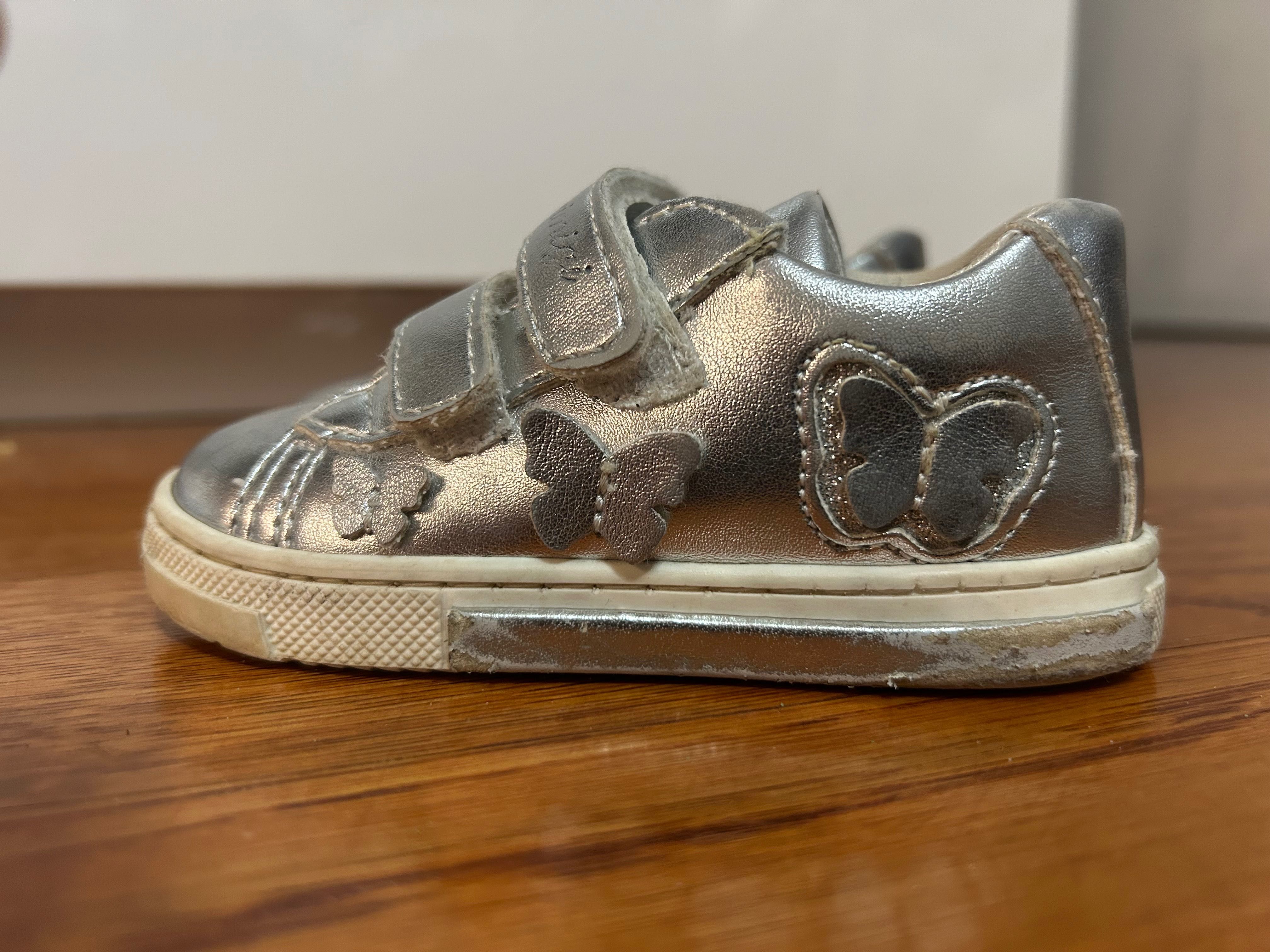 Buty Primigi rozmiar 21