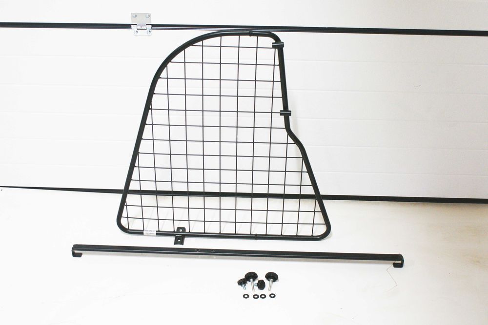 Kratka rozdzielająca przestrzeń ładunkową bagażnika OE Suzuki VITARA